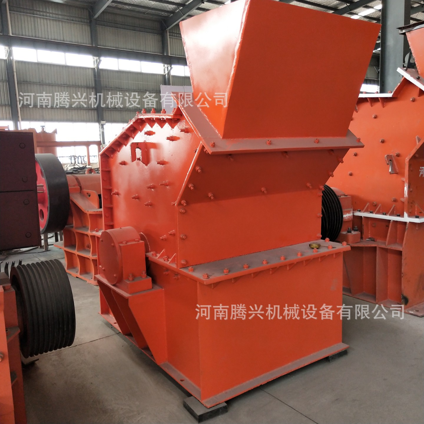 产地货源械设备 鹅卵石细碎 小型玄武岩立轴制砂机