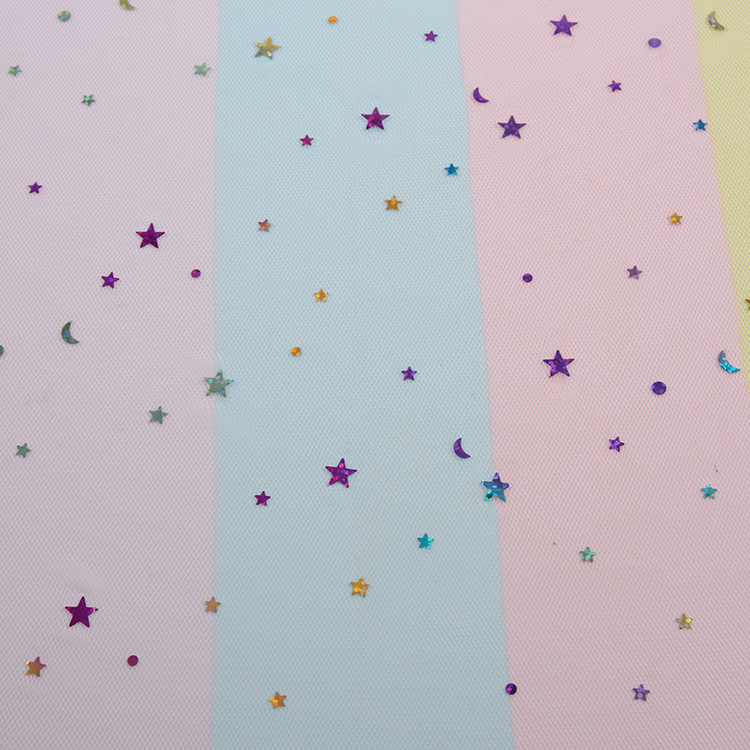 Suministro de stock arco iris impresa hilo gradiente sequinilla colorida estrella luna hilo de malla ropa infantil tela de algodón