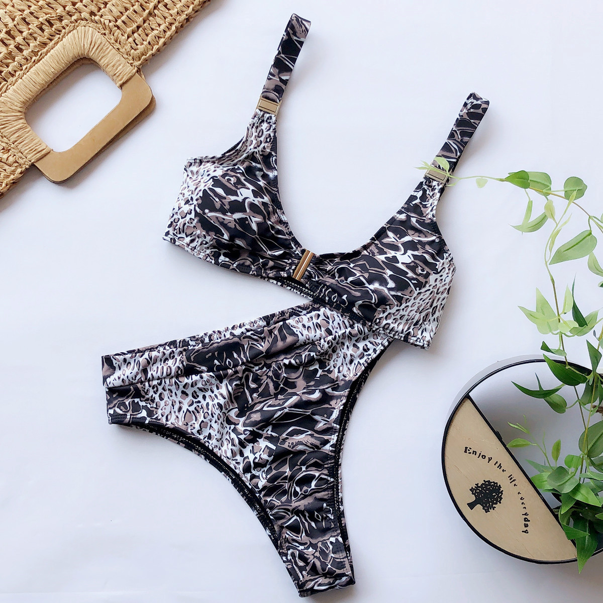 Hot High Waist Black Print Bikini Ladies Swimwear Split Bikini wholesale NSDA171