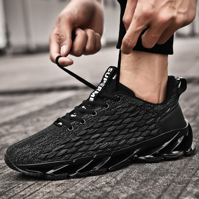 跨境批发一件代发2019秋冬新款男士运动休闲鞋透气刀锋鞋增高跑鞋