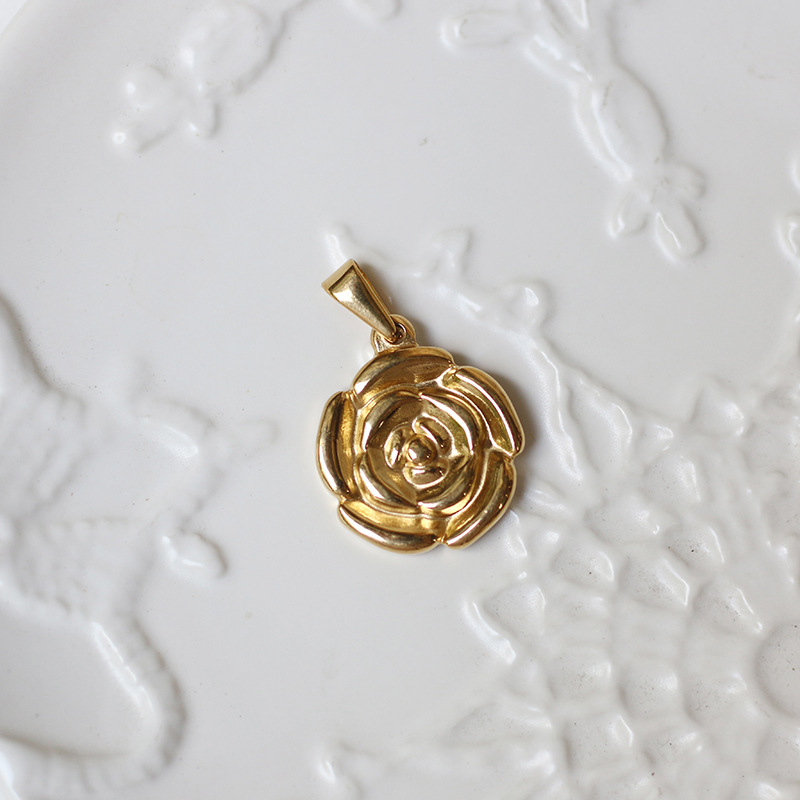 3g Weight PVD Coated Gold Plating Process Pendant Jewelry Making Type Real Gold Plated Plating Material DIY Jewelry Accessories Classification 1 Piece Quantity 304 Stainless Steel Material Moon, Rose Pattern Retro, Simple Style Style Waterproof Non Tarnish Craft 1 Piece 304 Stainless Steel PVD Coated Real Gold Plated Moon Rose Pendant DIY Jewelry Accessories 18