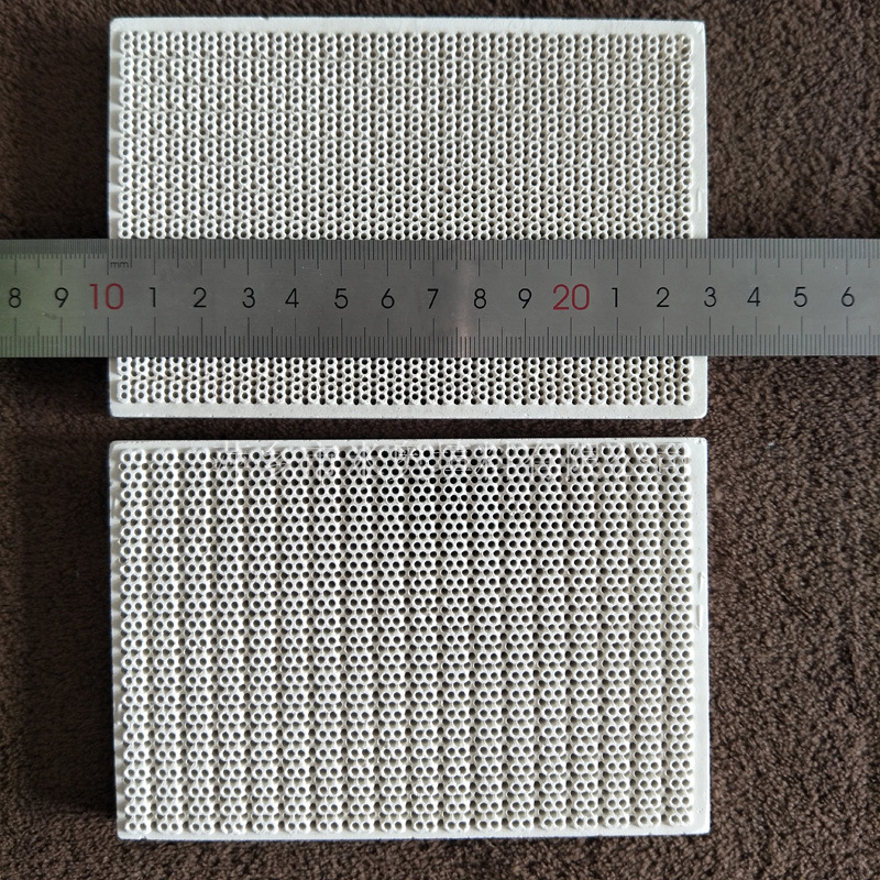 8字型远红外线蜂窝陶瓷燃烧板 134x94x13mm发光板 辐射板