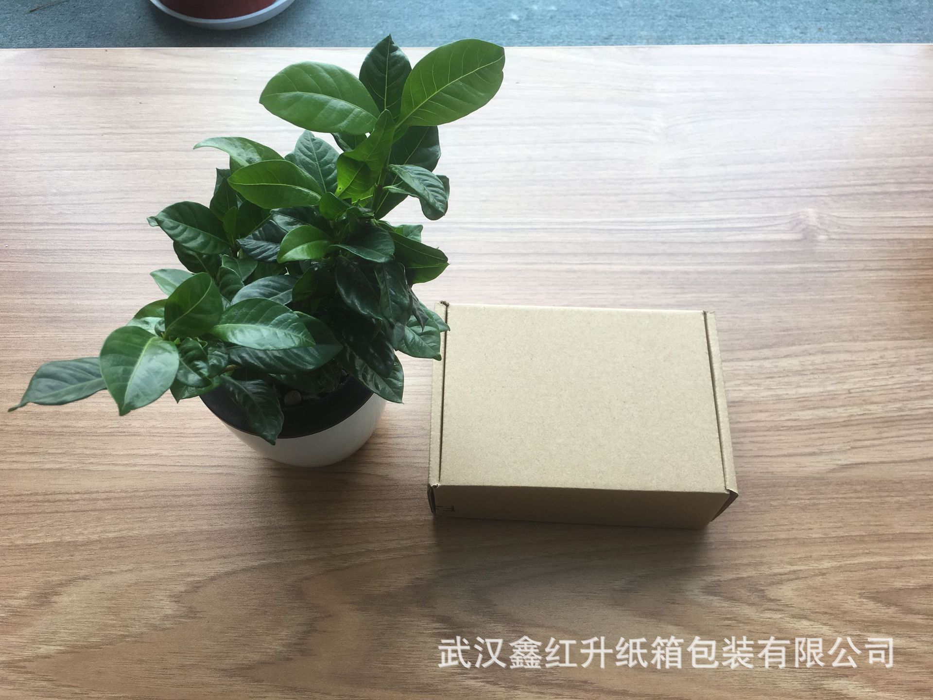 F2 175*115*55 武汉飞机盒 现货批发 苹果PLUS 手机壳卖家可用