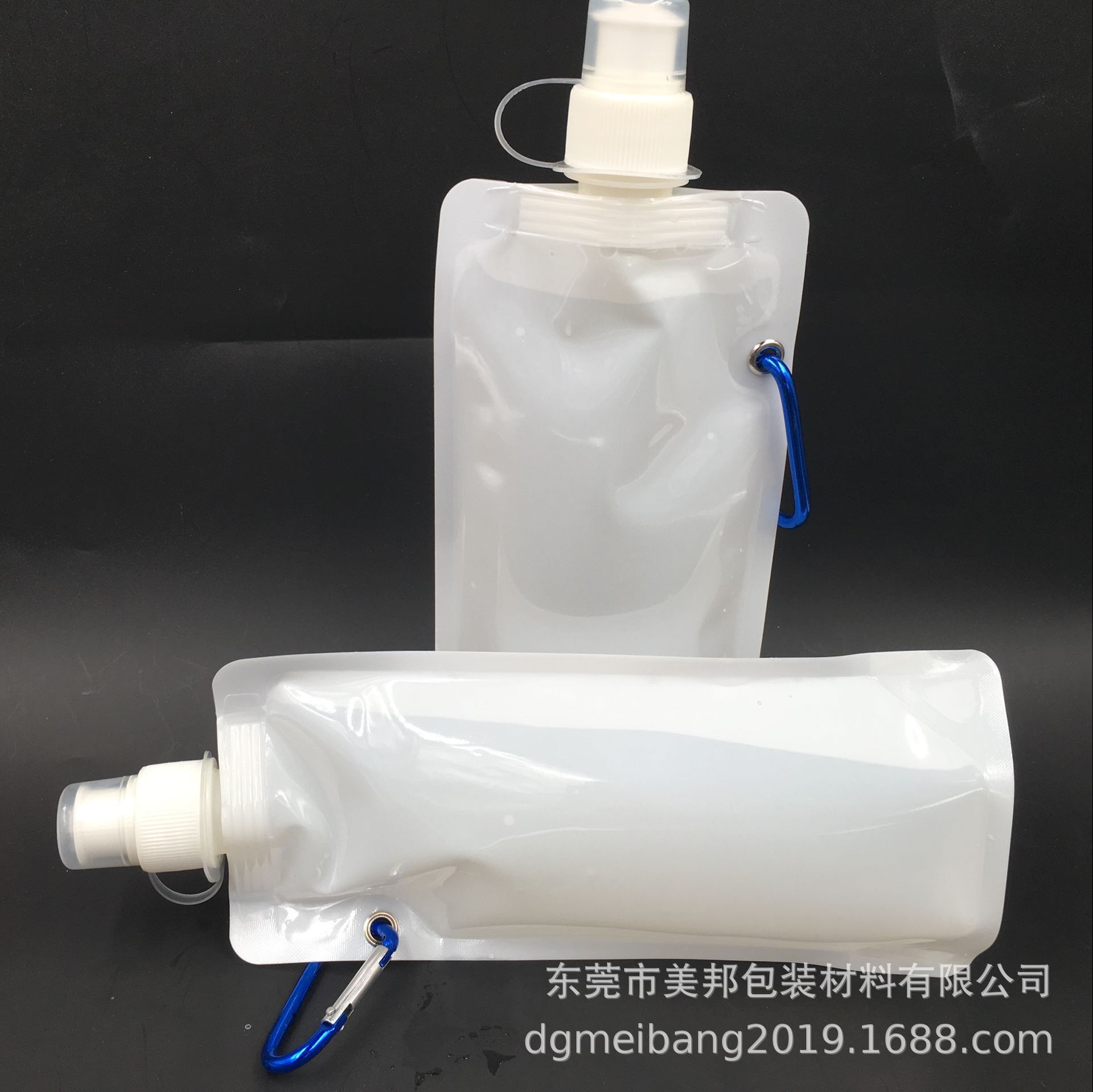 QS厂家定制可折叠户外运动水袋 带纽扣便捷式自立吸嘴袋