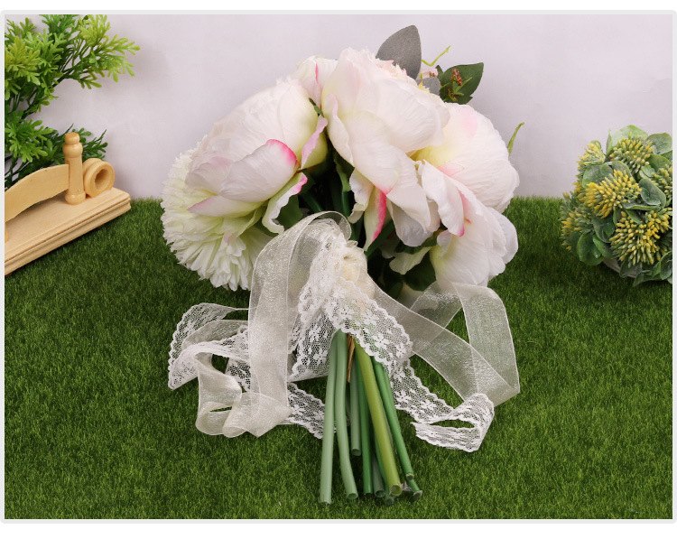 European and American creative wedding bouquets in outdoor style, realistic wedding bouquets for brides, wholesale of wedding supplies detail image 11