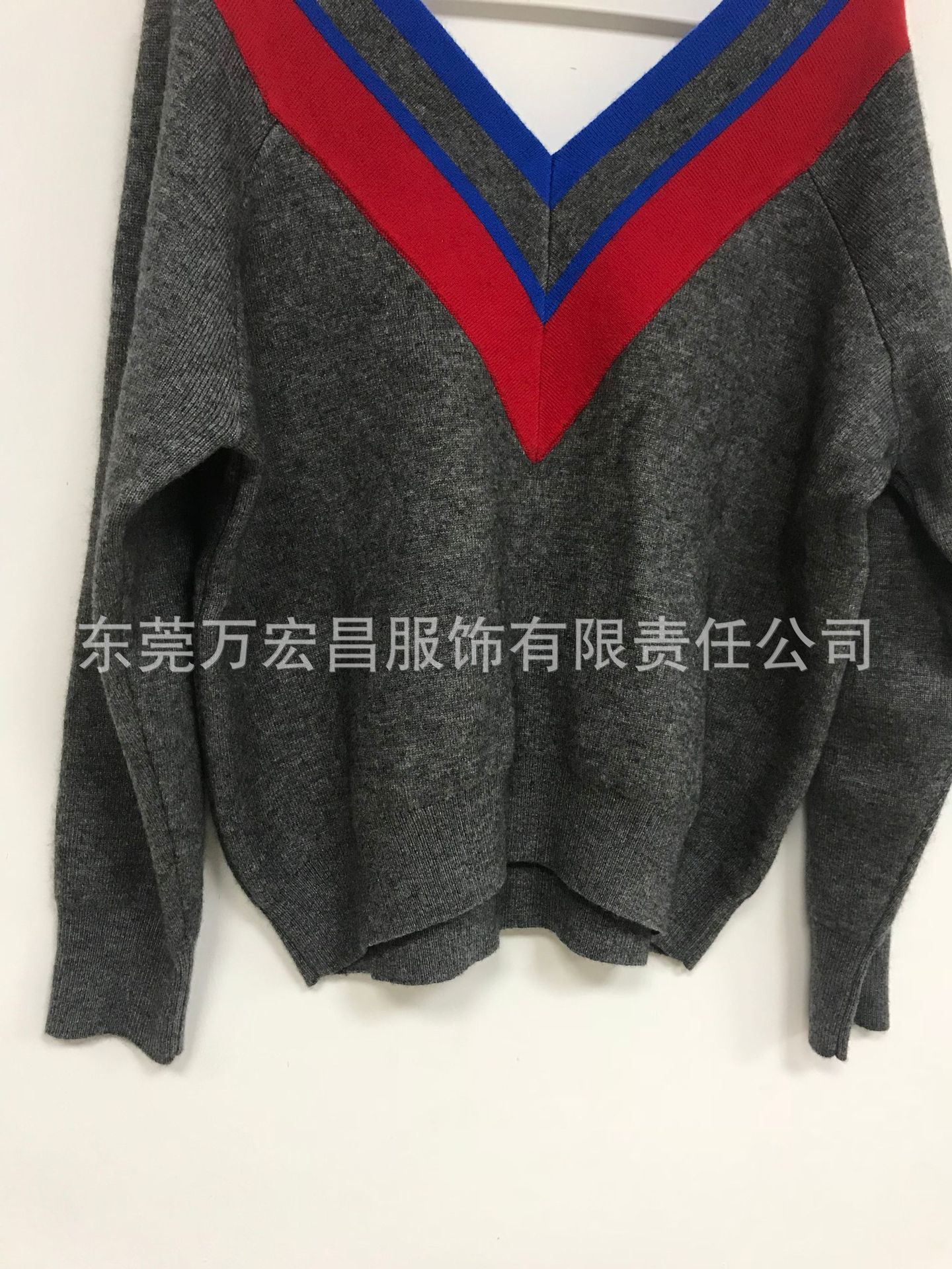 Pull femme en Laine - Ref 3414843 Image 12