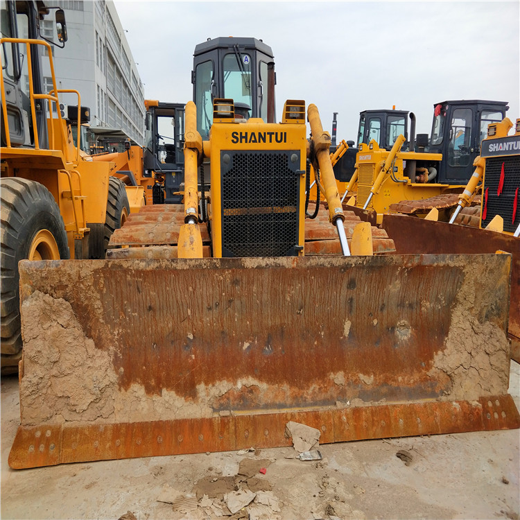 Bulldozer SD16 de segunda mano, personal de segunda mano bulldozer 160, formalidades completas, buena condición del vehículo