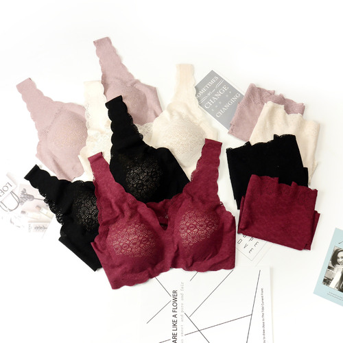 Japan's new high-elastic breathable lace bra hollow elegant sports yoga vest underwear produced in Shantou