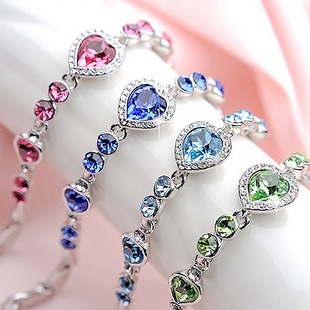 �羳�����Ʒ�Y��r��Ůʿ�M��֭h��H�������C����֮��ˮ�����