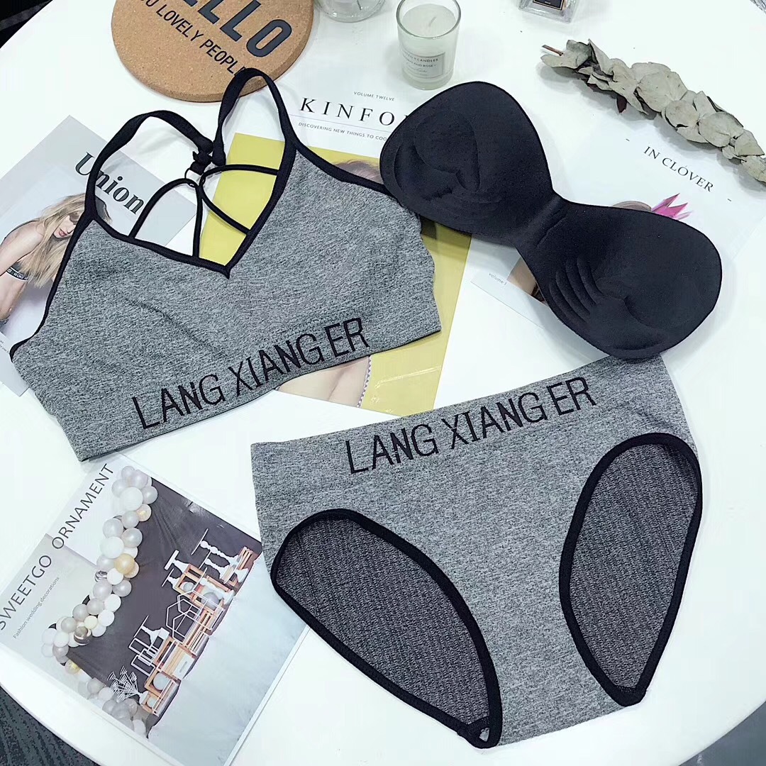 Costume femme en De la soie - Ref 3335175 Image 13