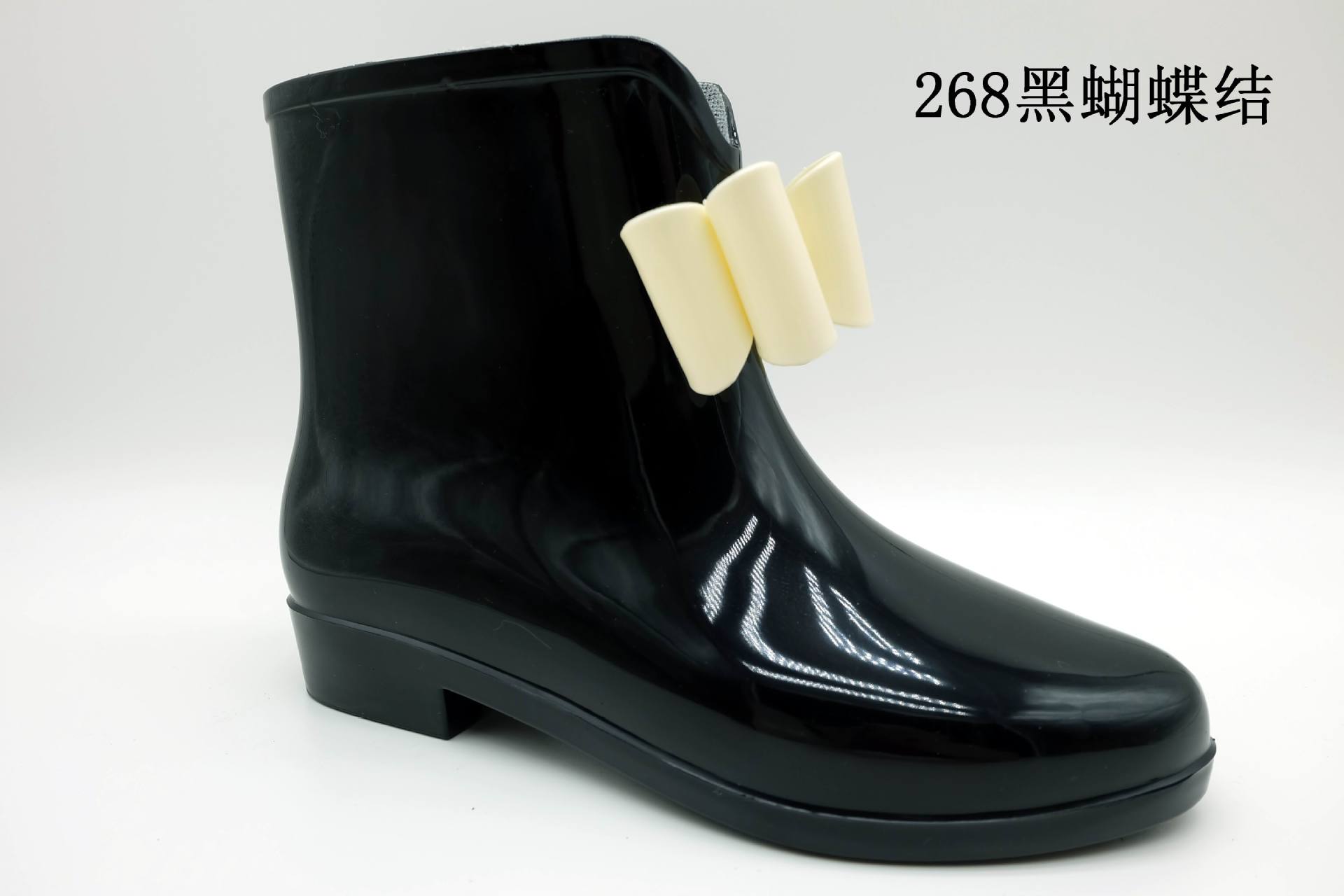 268黑蝴蝶.JPG