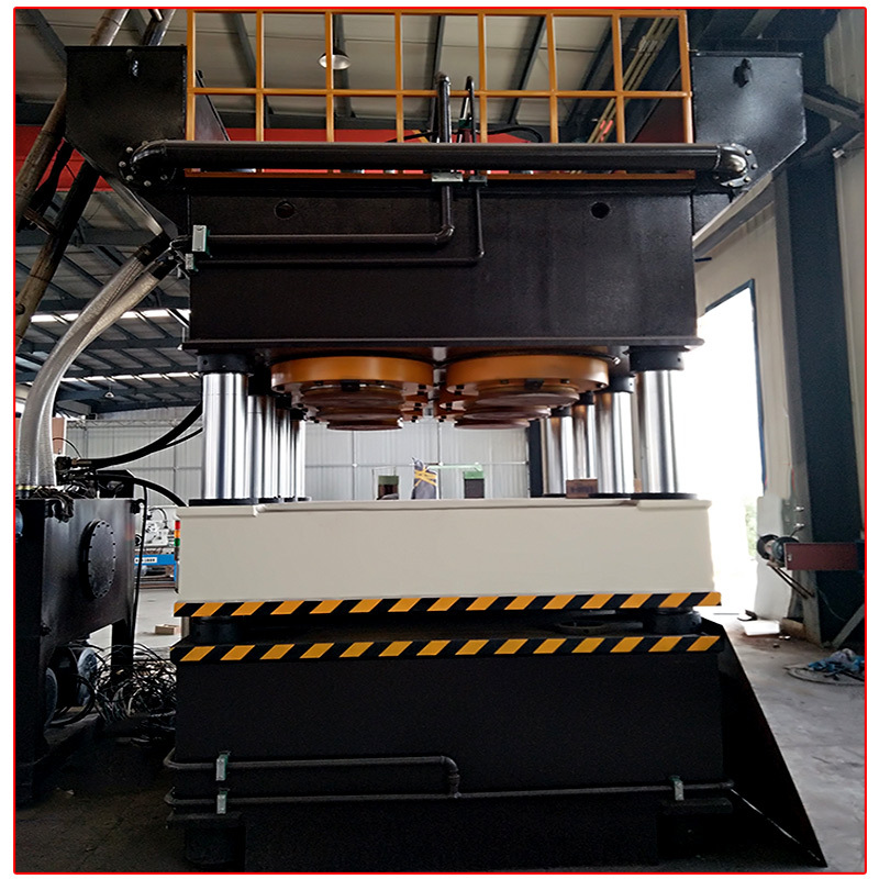 山东蒙威门板压花机铝板不锈钢门窗液压机金属油压机大型大门定做