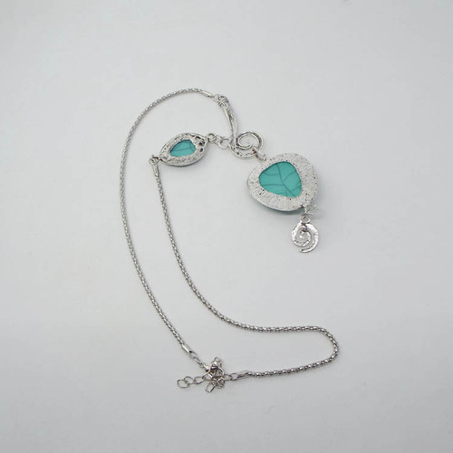 Ethnic style cracked turquoise necklace, bohemian style exaggerated necklace, retro snail peach heart necklace pendant