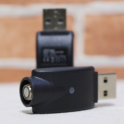 电子烟USB无线充电器  电子烟USB无线充电头电池杆充电器充电头