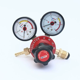 减压器;压力表;割炬