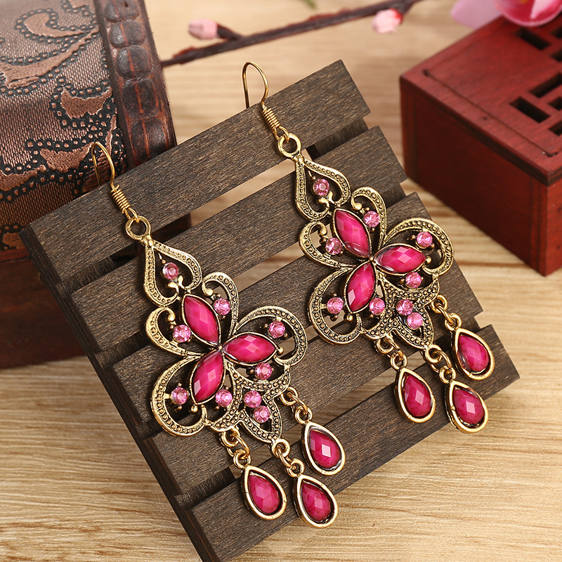 1 Pair Ethnic Style Water Droplets Metal Plating Inlay Artificial Gemstones Women's Drop Earrings display picture 4