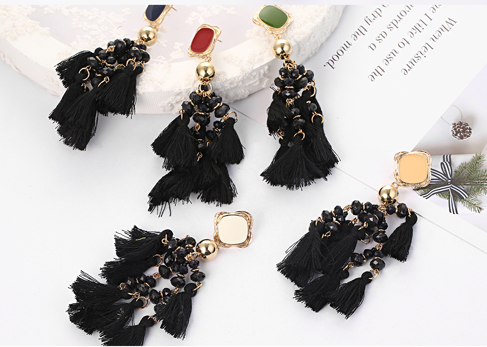 Fashion Acrylic Tassel Multi-layer Woven Earrings Wholesale display picture 9