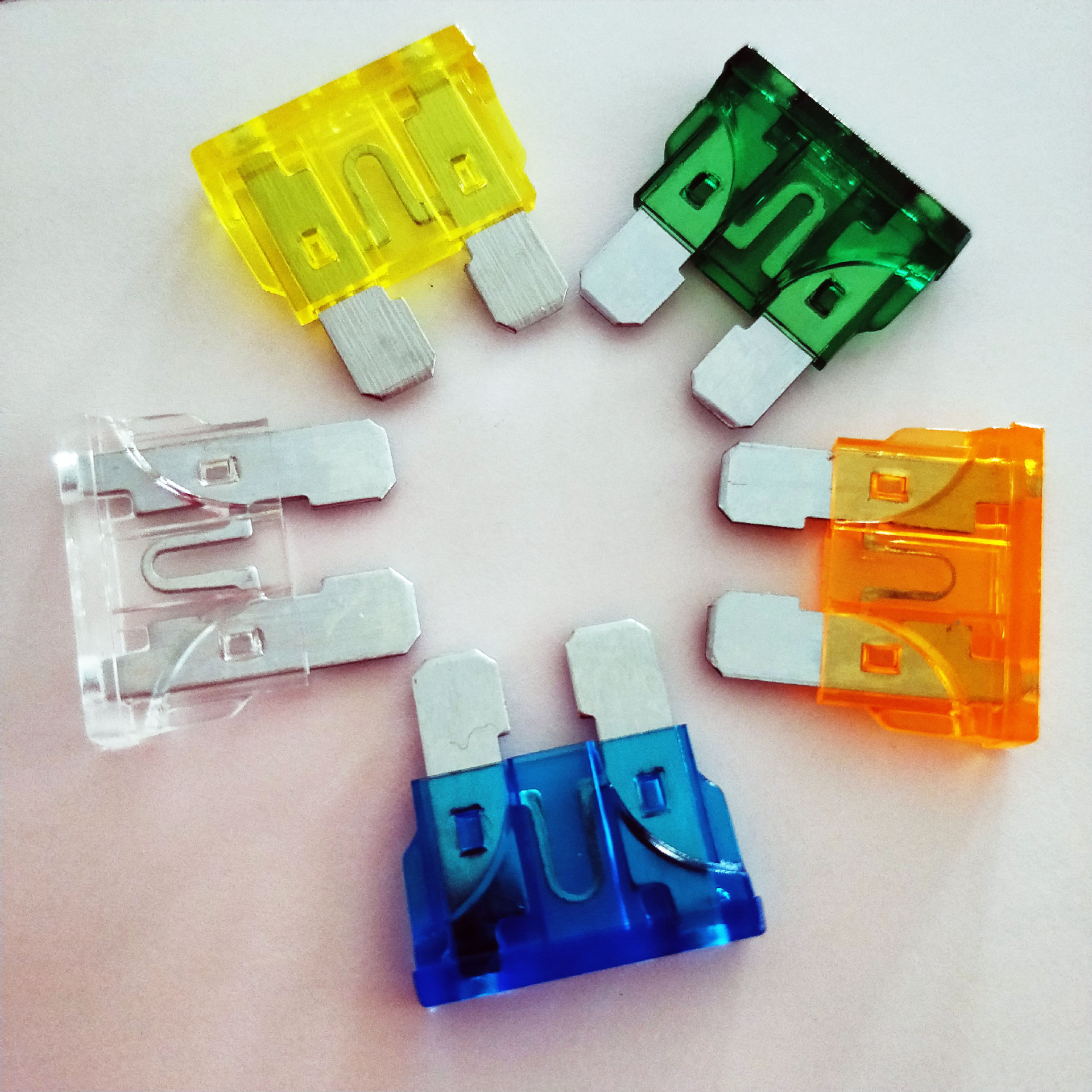 中号汽车插片保险丝3A5A7.5A10A15A20A25A30A/32V