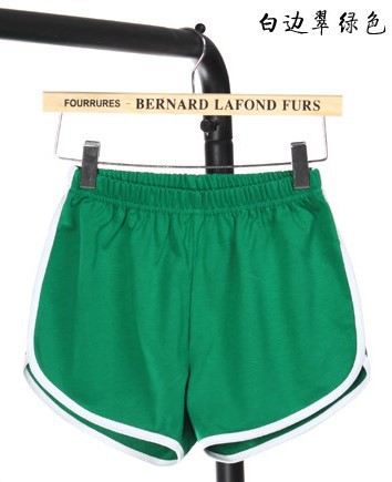 흰색 가장자리 에메랄드 그린