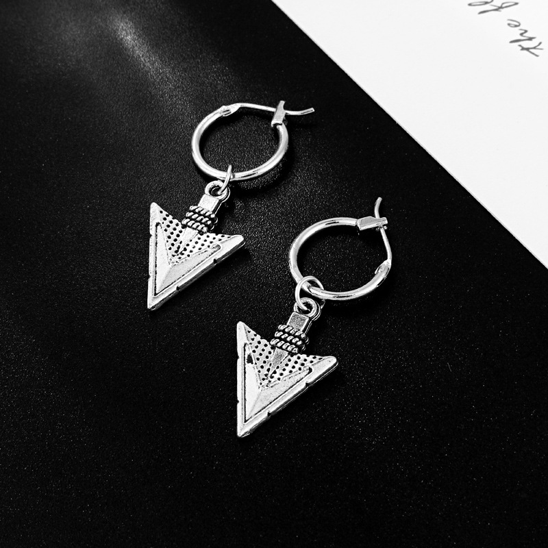 Hot Sale At  Retro Punk Ancient Silver Triangle Pendant Earclip Earrings European Ethnic Style Earrings display picture 5