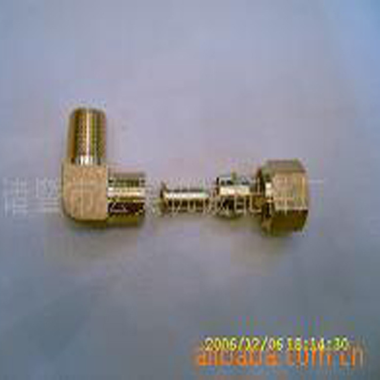 大量供应铜三通 水表快速接头 内外丝接头批发