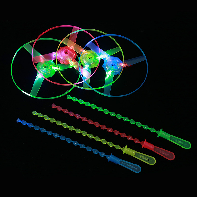 发光飞天仙子地摊地推广场火爆闪光玩具厂家直销爆款儿童小礼物|ru