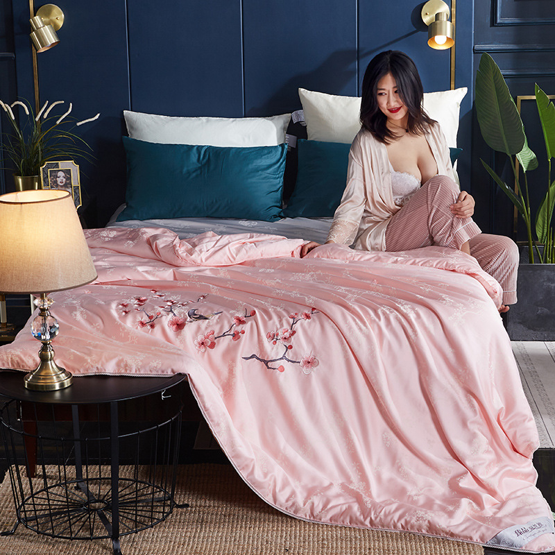 Silk quilt Silkworm 丝夏 be Winter quilt Wedding celebration Silk quilt Foreign trade summer quilt Manufactor Direct selling A generation of fat