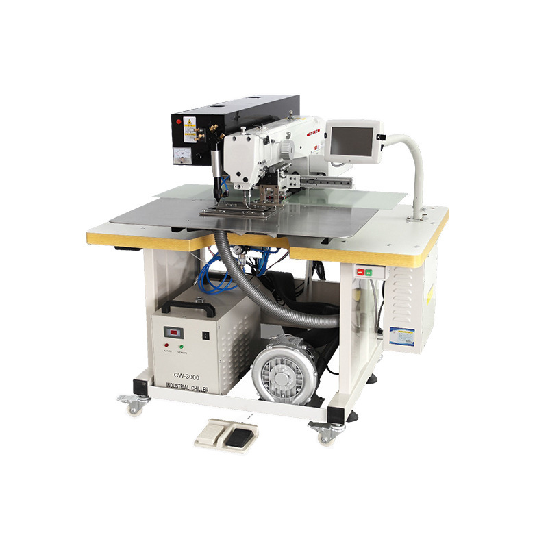 Venta caliente de la fábrica 3020 máquina de coser láser máquina de coser industrial automática gran gama patrón prototipo máquina gruesa