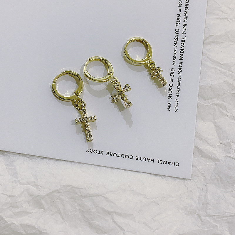 Européen Et Américain Xuan Ya Ins Style Boucles D'oreilles Croix Boucles D'oreilles 925 Argent Aiguille Micro Strass Pendentif En Cristal Oreille Clip Oreille Os Anneau display picture 4