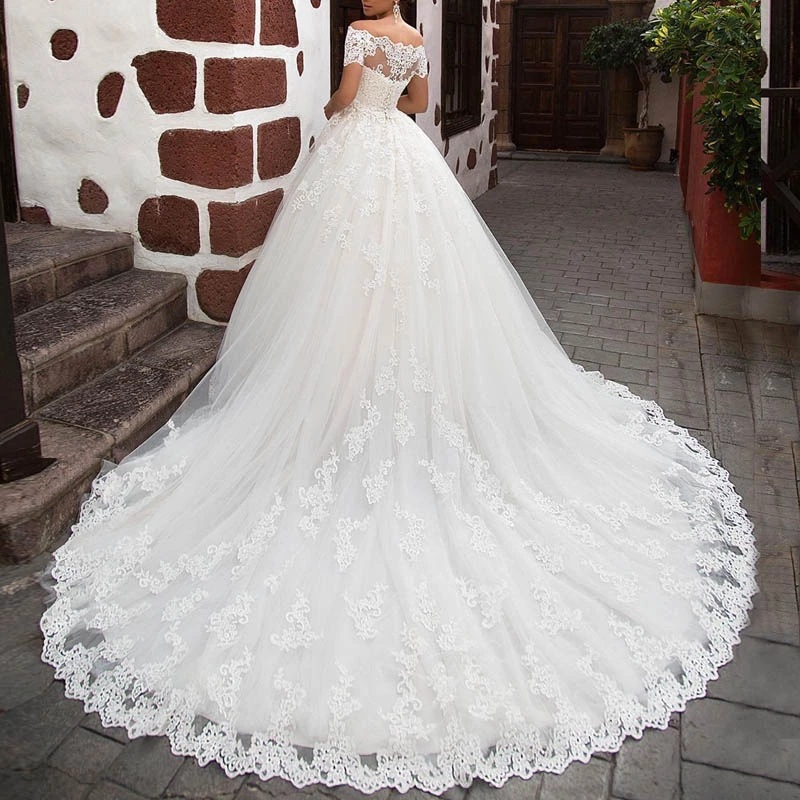 Wholesale 2025 New One-Shoulder Fashionable and Sexy Slim Lace Wedding Dress with Tail Large Size Dress