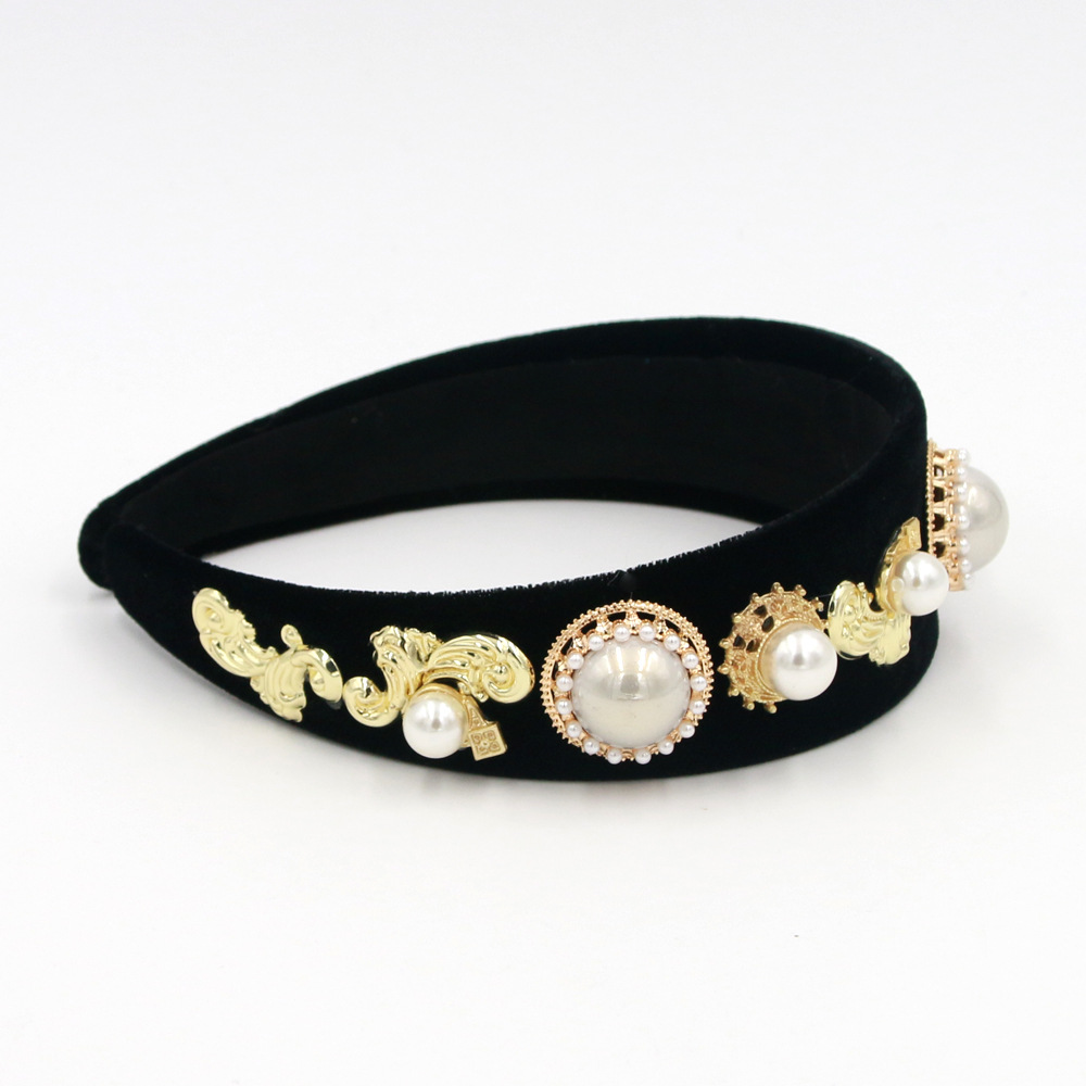 Hot Selling Personality Simple Fashion Pearl Metal Headband Wholesale display picture 4