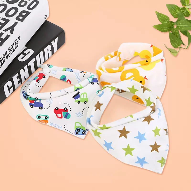 2023新款婴儿口水巾全棉双层印花按扣宝宝围巾三角巾围嘴母婴用品