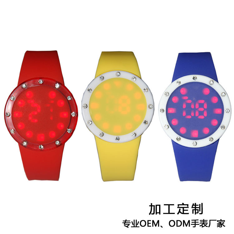SHIBA新款热销圆形LED手表触摸屏二进制糖果色超薄塑胶壳shoubiao