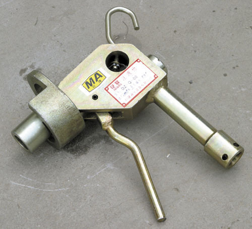 DZ-Q1注液枪矿用液用注液枪机械喷嘴球阀弯头安全阀体各液压配件