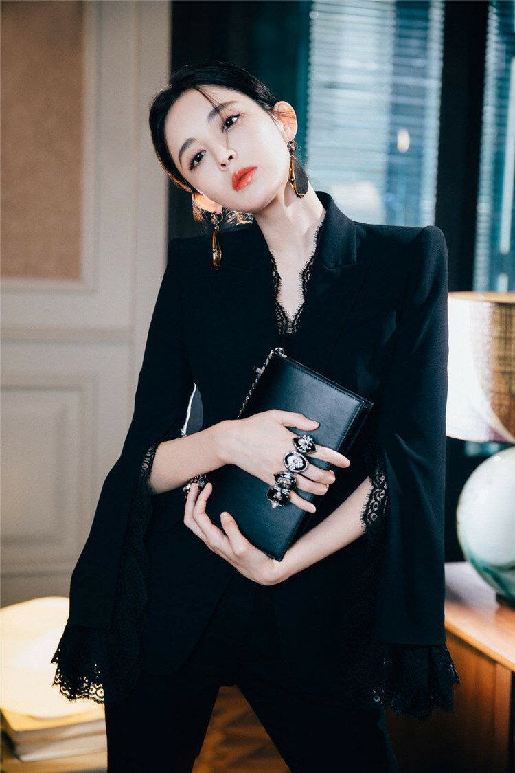 明星古力娜扎同款2019新款西装黑色蕾丝英伦风时尚OL职业外套9962