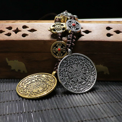 Wholesale Tibetan Nine Palaces Eight Trigrams Belt Pendant, Esoteric Manjushri Twelve Zodiac Zinc Alloy Belt Pendant, Street Vendor Supply