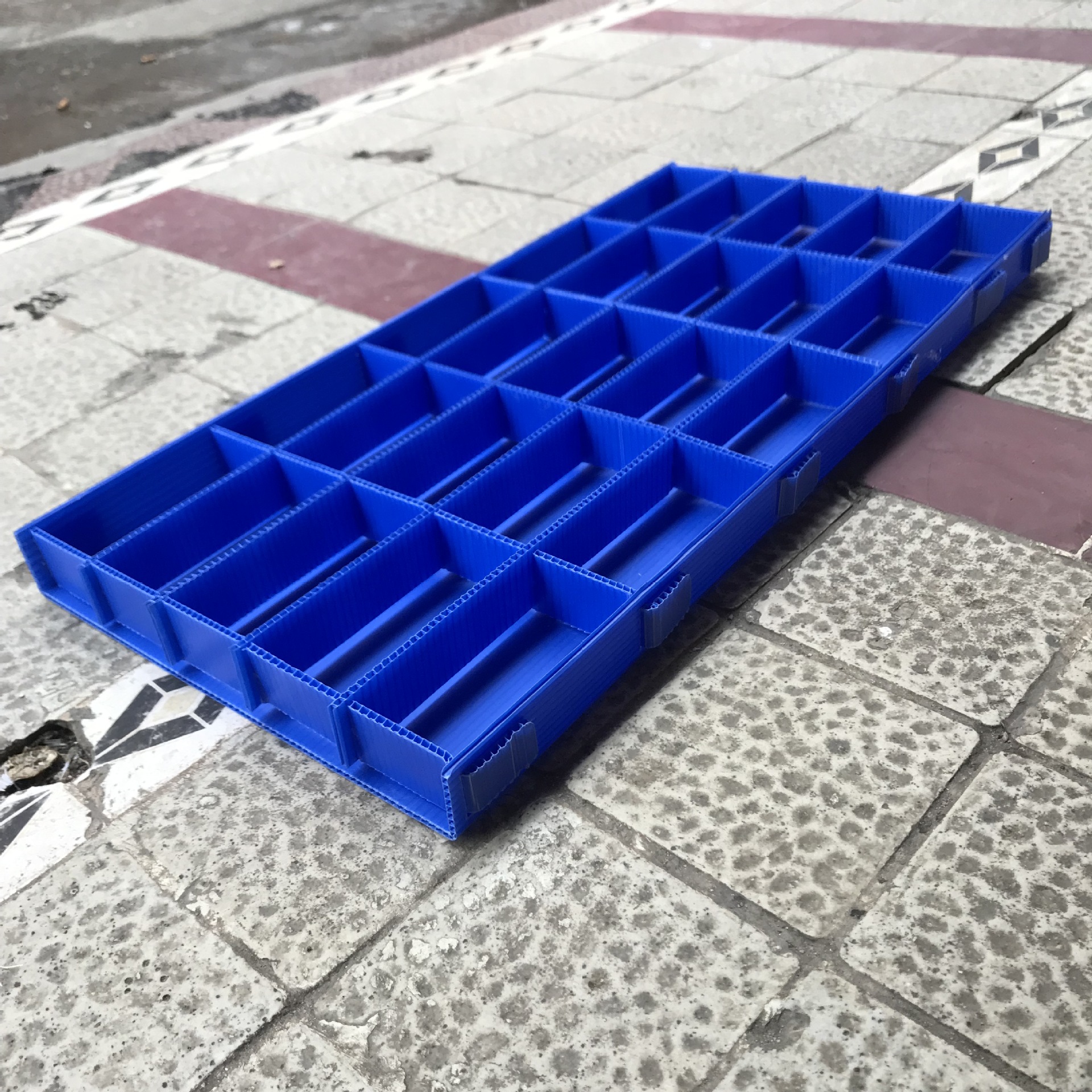 东莞 惠州导电PP发泡板，抗静电周转箱刀卡，电子仪器用静电刀卡