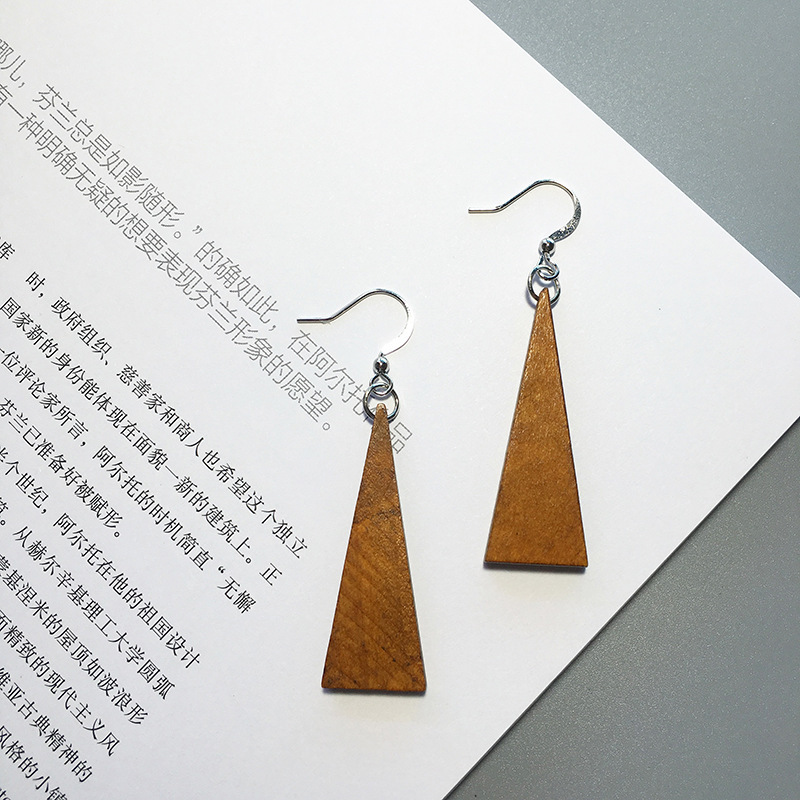 4707282349_2087712849