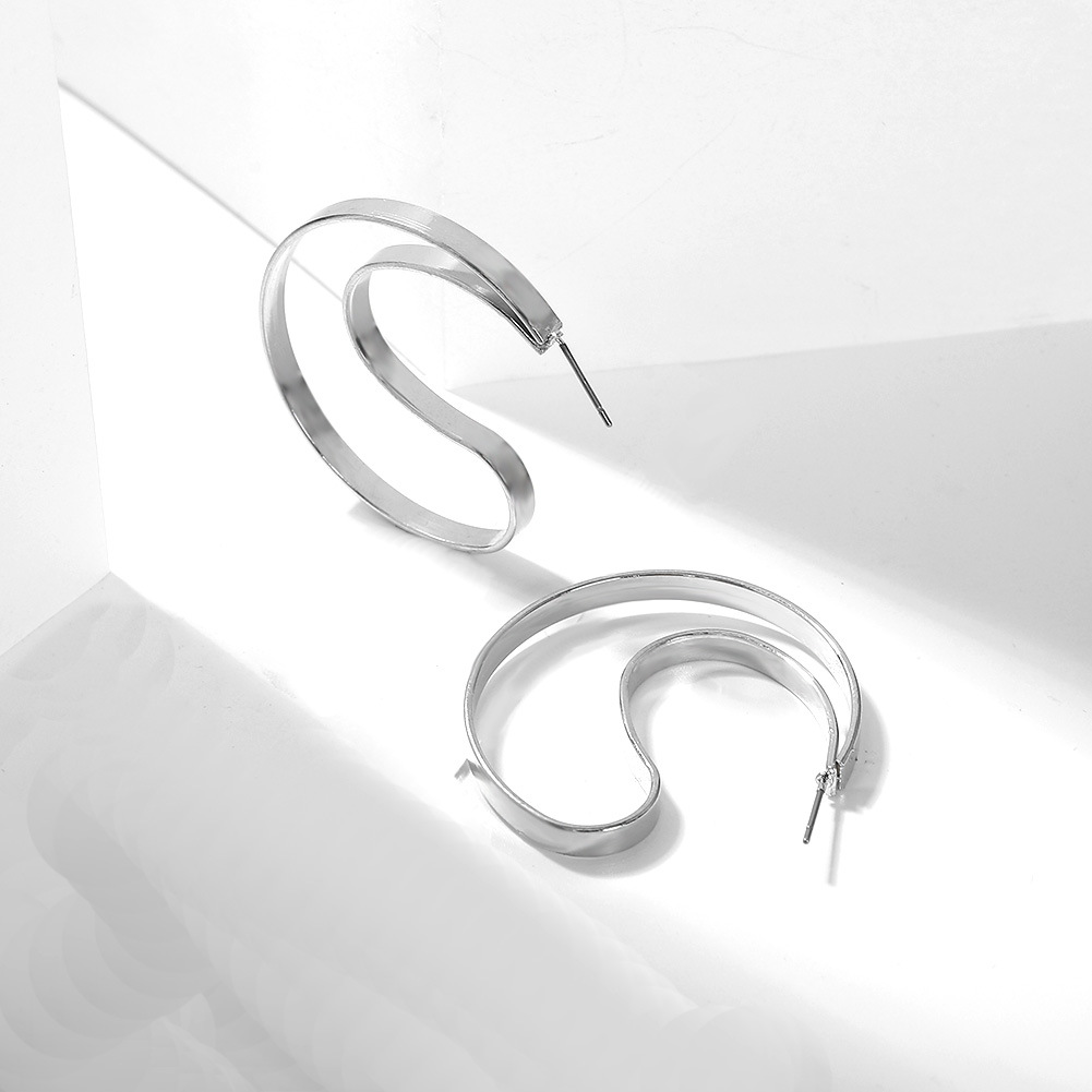 Simple Style Geometric Earring Temperament Wild Earrings display picture 8