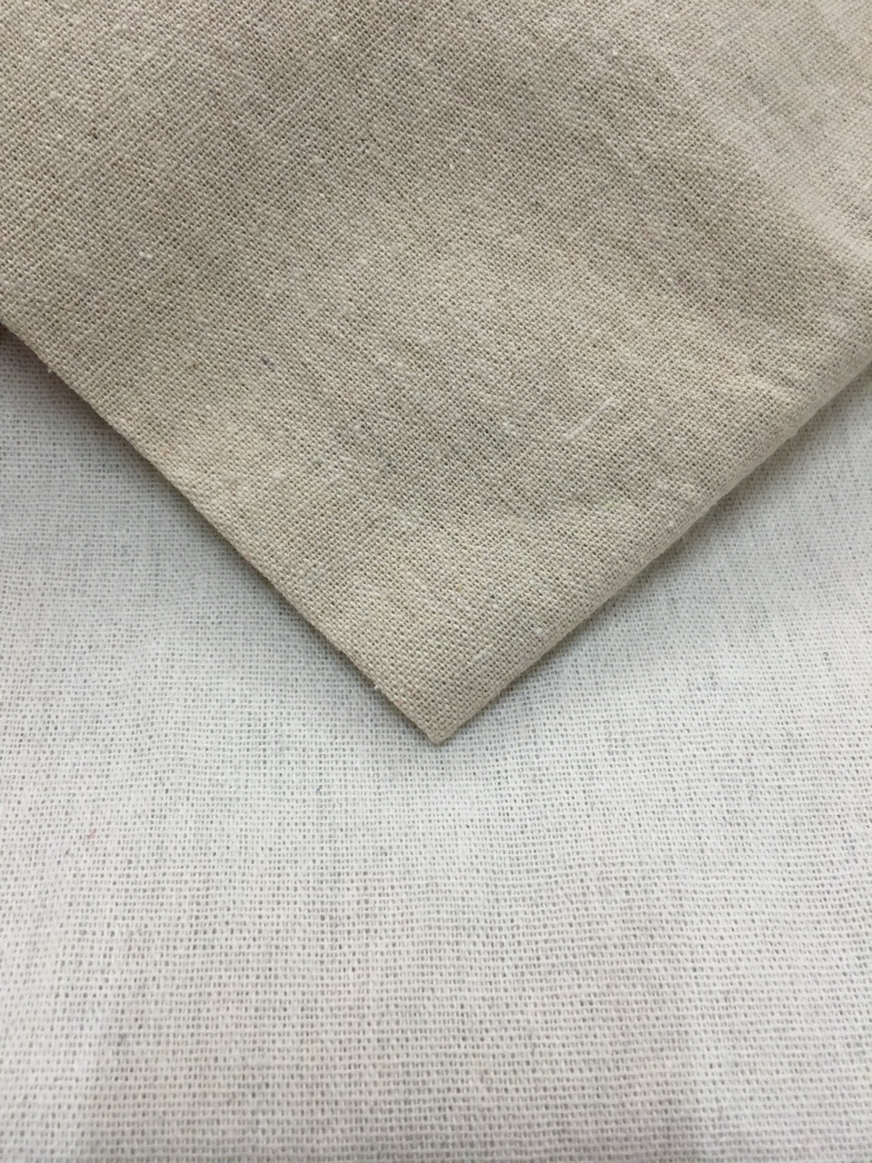 现货涤棉偏黄麻布1.6米宽 烫台布  箱包鞋材灯饰布 手提袋布