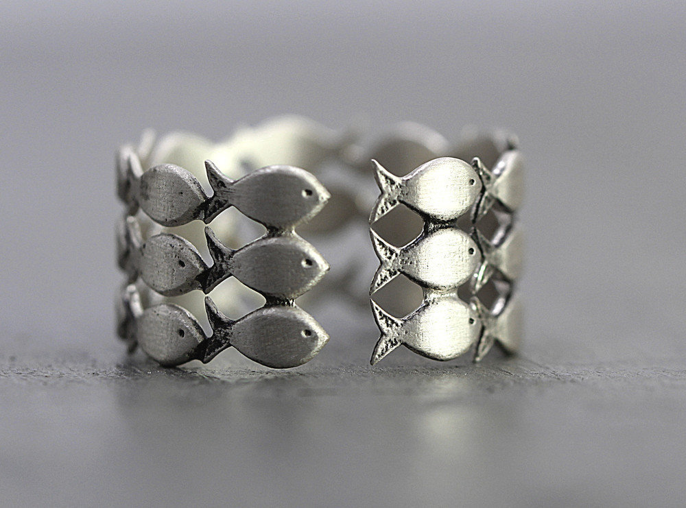 Elegant ring design