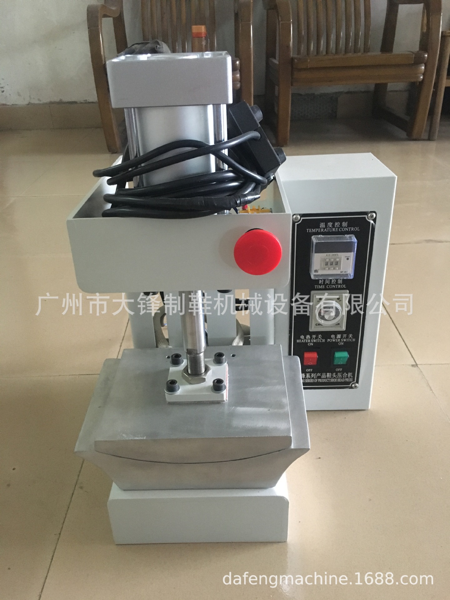 Ь���۱�����ѹ�ϻ�Ьͷ���ȶ��ͻ�Ьͷ���۽����ͻ���������