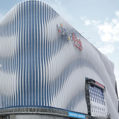 鋁方通廠家定制木紋鋁方通弧形造型鋁方通U形鋁方通吊頂材料