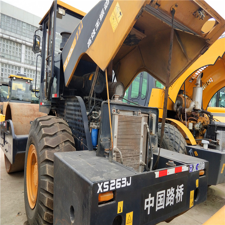 22 / 26 toneladas de rodillos vibratorios de XCMG suministro spot en manos individuales