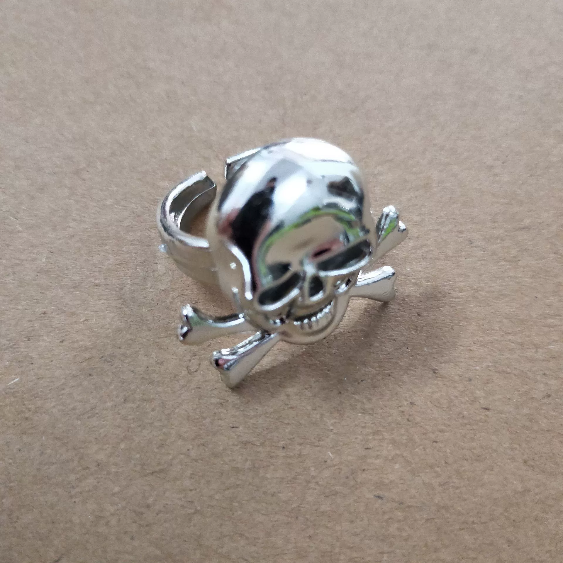 Серьги, пластиковое кольцо, украшения, реквизит, игрушка, хэллоуин