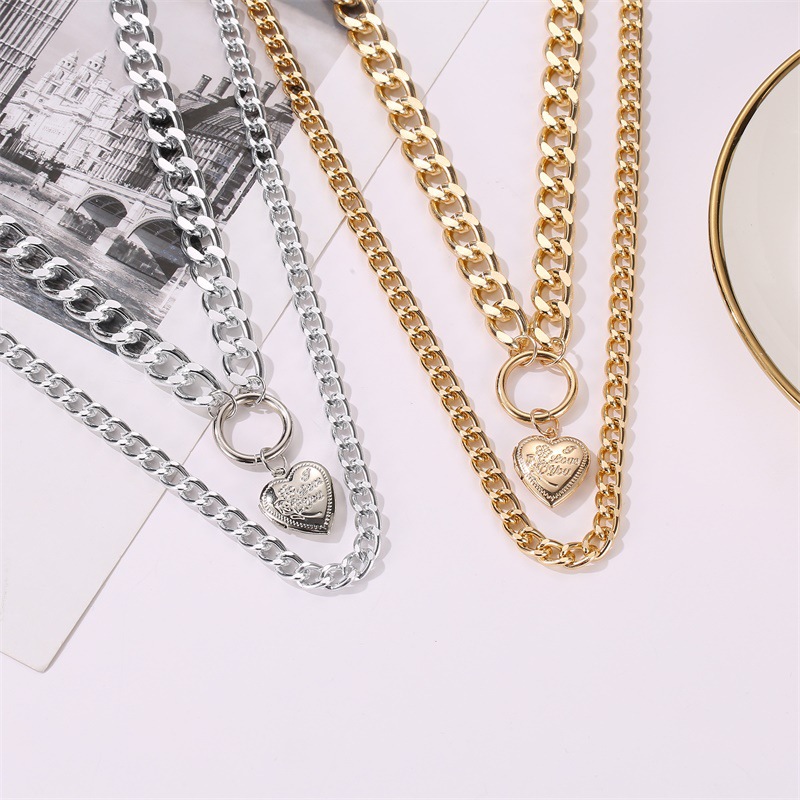 New Style Circle Peach Heart Pendant Necklace Double-layer Love Pendant Exaggerated Thick Chain Necklace Ladies Sweater Chain Wholesale Nihaojewelry display picture 4