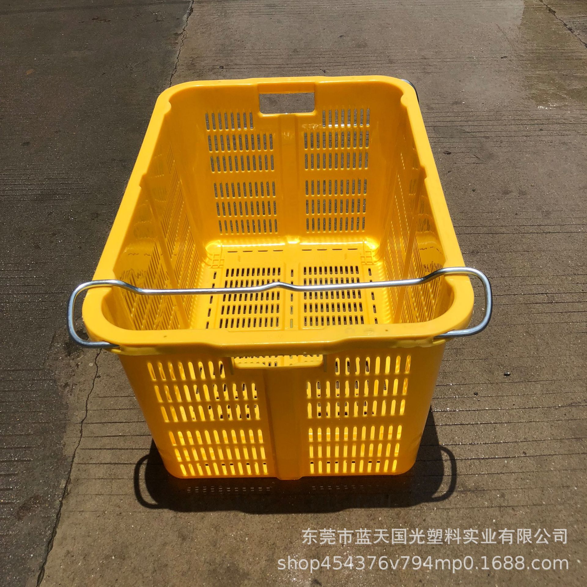 批发网孔大号周转框 带铁耳塑料胶萝塑料萝 可叠堆运输周转箱