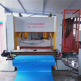 冲床;温度传感器;仪表壳体