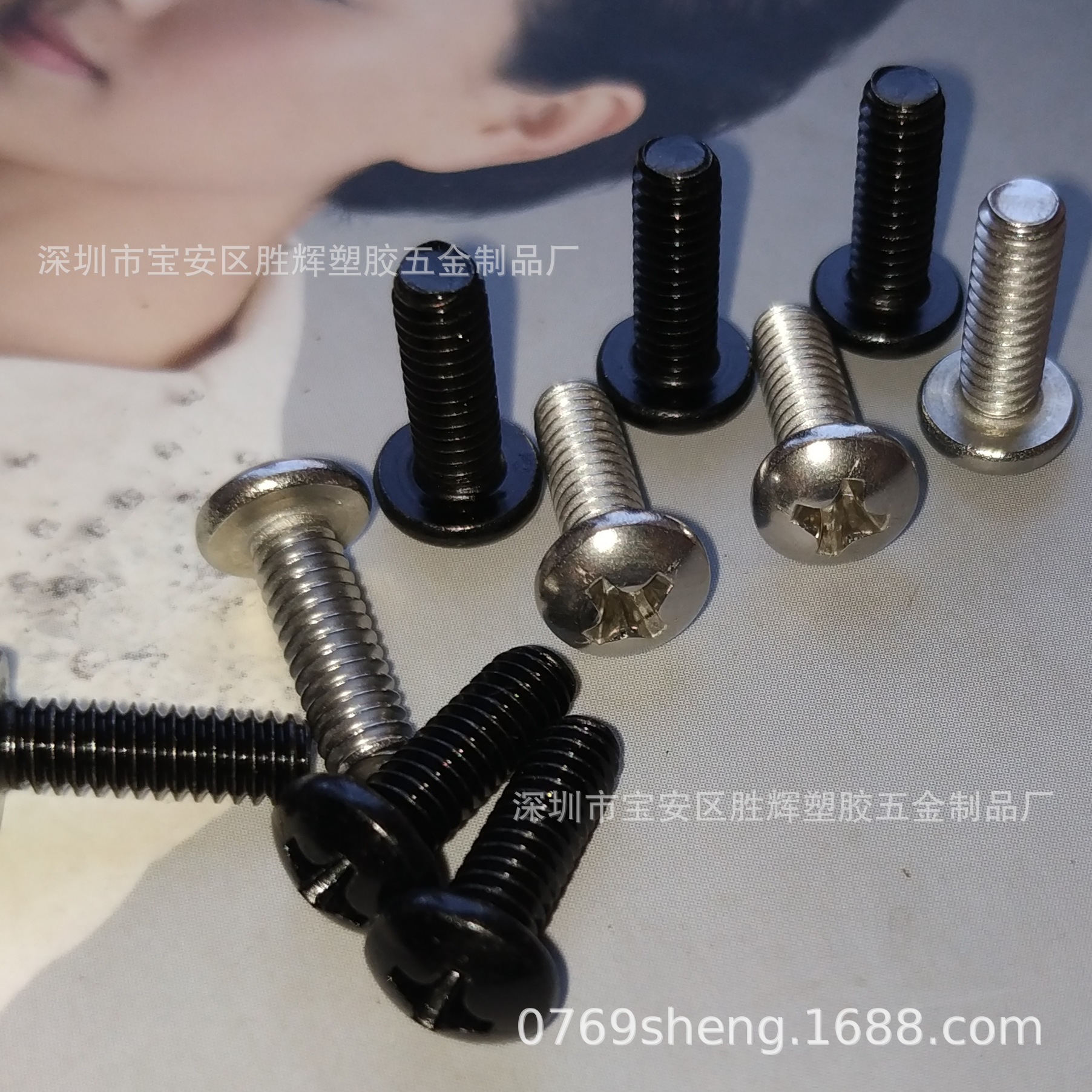 美规不锈钢螺丝 8#-32*1/2 发黑 圆头十字