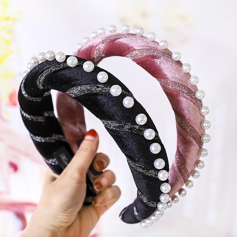 Korean New Style Velvet Sponge Pearl Hair Hoop Headband Solid Color Fabric Hair Accessories display picture 13